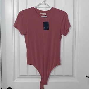 Brand new ARITZIA bodysuit